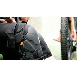 OCHRANIACZE SCOTT GRENADE EVO HYBRID KOLANO ROZ.S -129169