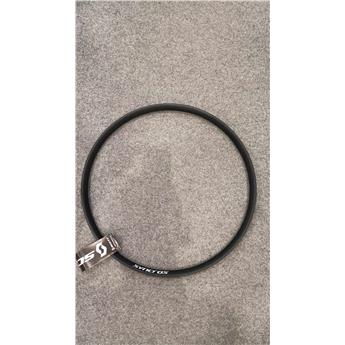 OBRĘCZ 29" 32H SYNCROS X30 S CZARNA-127168