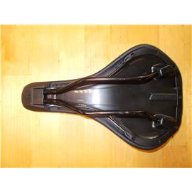 SIODŁO SYNCROS SAVONA 2.0 WMS REGULAR BLACK CR-MO-118518