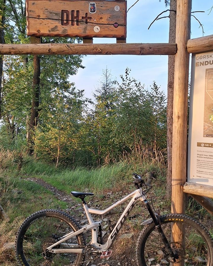 Kliknij, aby przejść do posta na Facebooku.