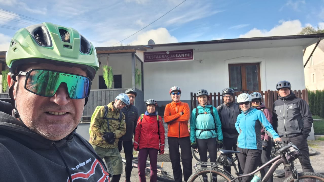 Kliknij, aby przejść do posta na Facebooku.