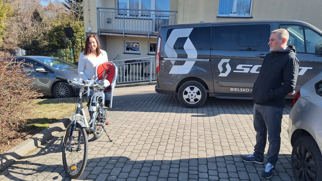 Kliknij, aby przejść do posta na Facebooku.